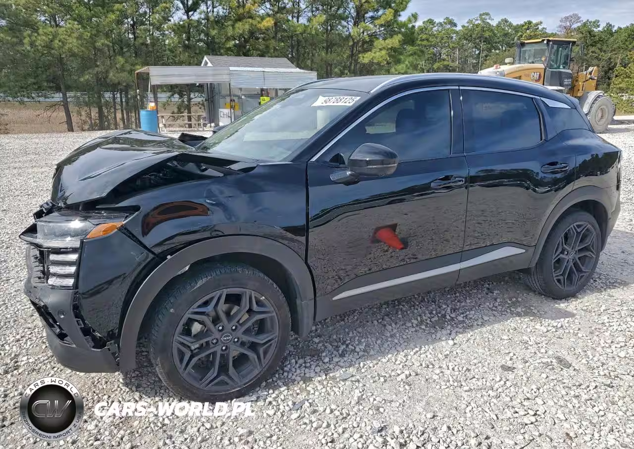 2025 Nissan Kicks Sr