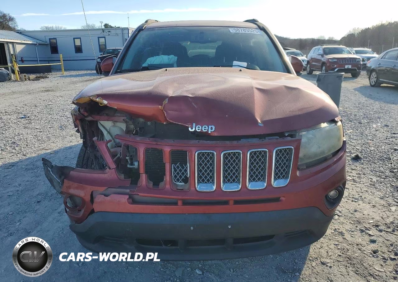 2014 Jeep Compass Latitude VIN:1C4NJCEA5ED628965 - 5