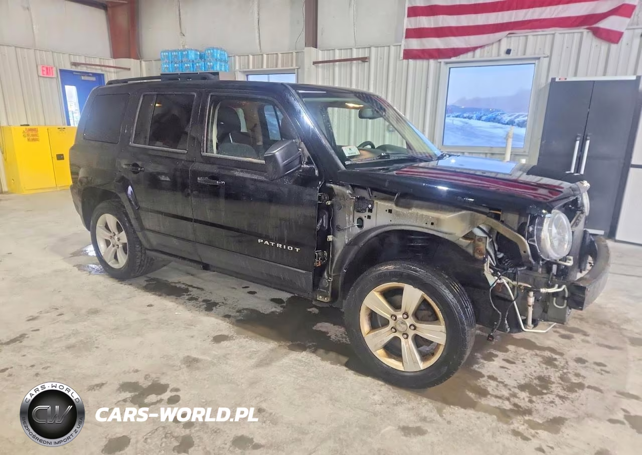 2013 Jeep Patriot Latitude VIN:1C4NJPFA5DD197239 - 4