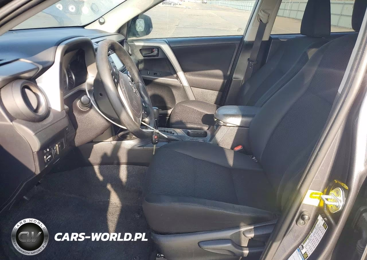 2016 Toyota Rav4 Le VIN:2T3BFREVXGW499458 - 7