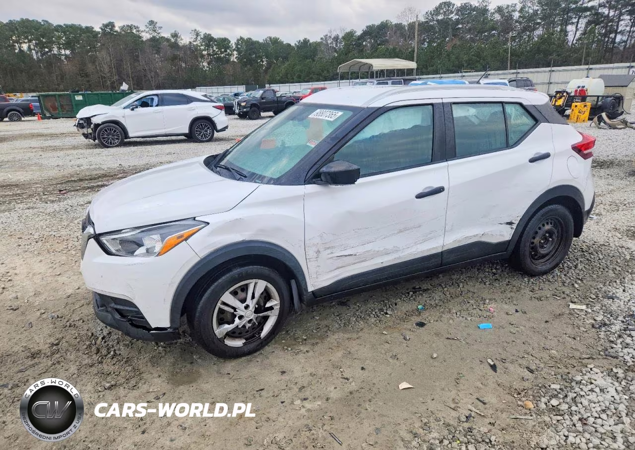 2019 Nissan Kicks S