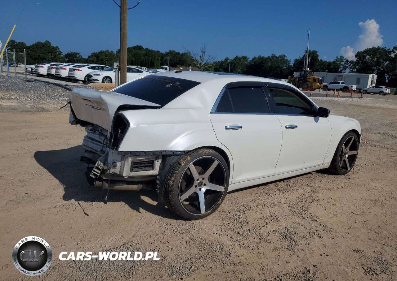 2011 Chrysler 300C VIN:2C3CA6CT0BH554791 - 3