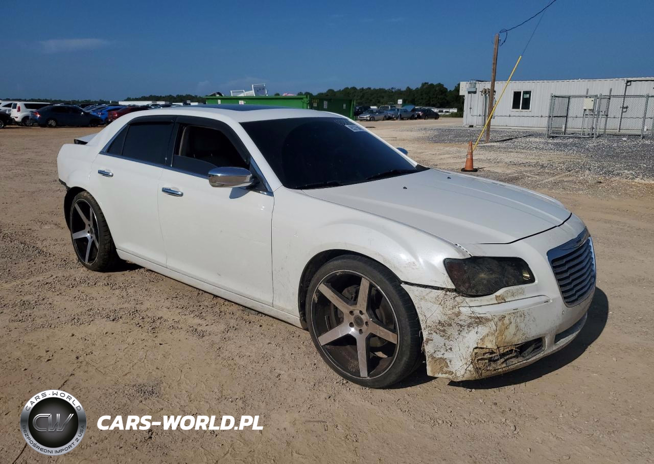 2011 Chrysler 300C VIN:2C3CA6CT0BH554791 - 4