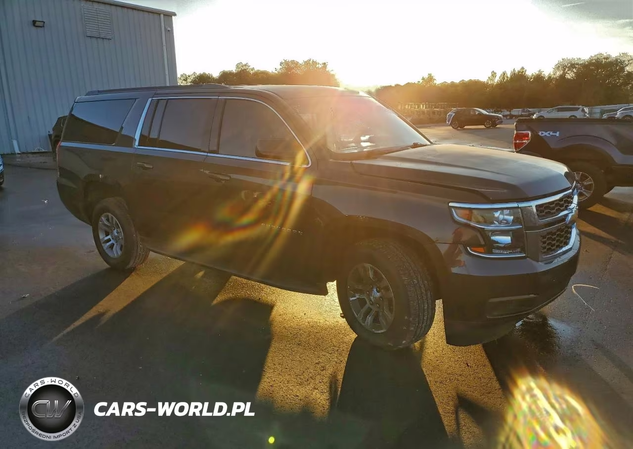 2017 Chevrolet Suburban C1500 Ls VIN:1GNSCGKC5HR346561 - 4