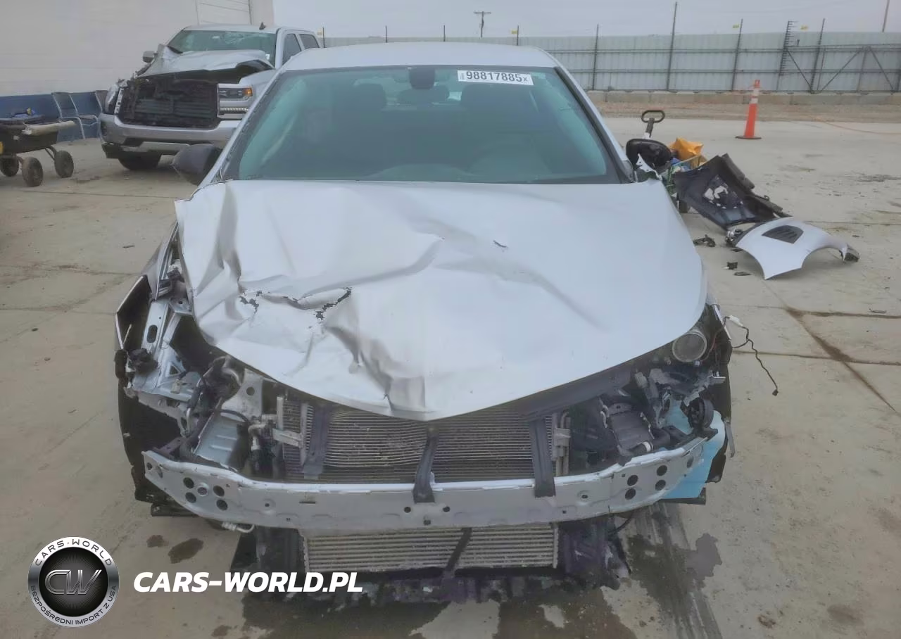2019 Chevrolet Cruze Lt VIN:3G1BE6SM2KS527748 - 5