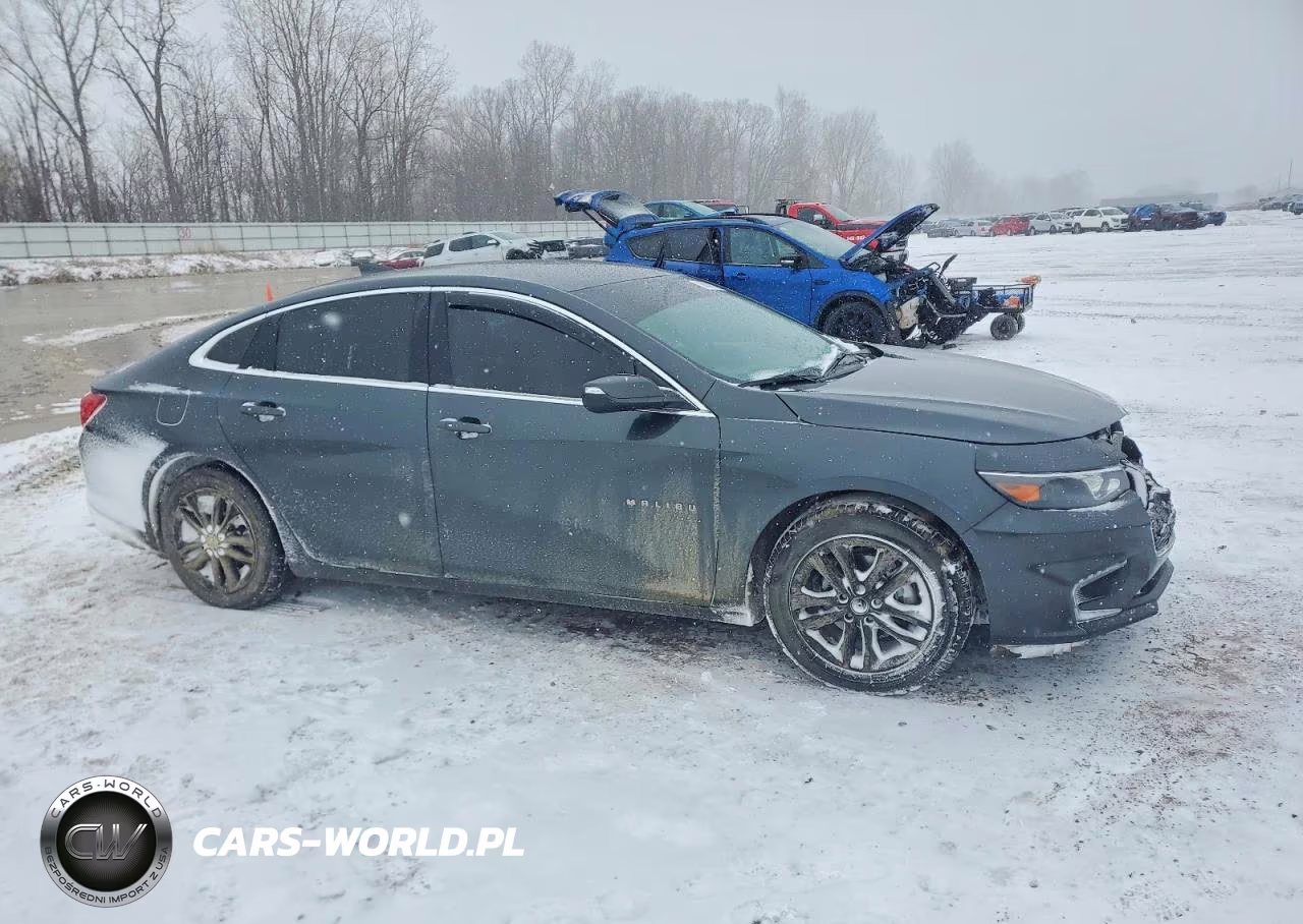 2018 Chevrolet Malibu Lt VIN:1G1ZD5ST5JF220290 - 4
