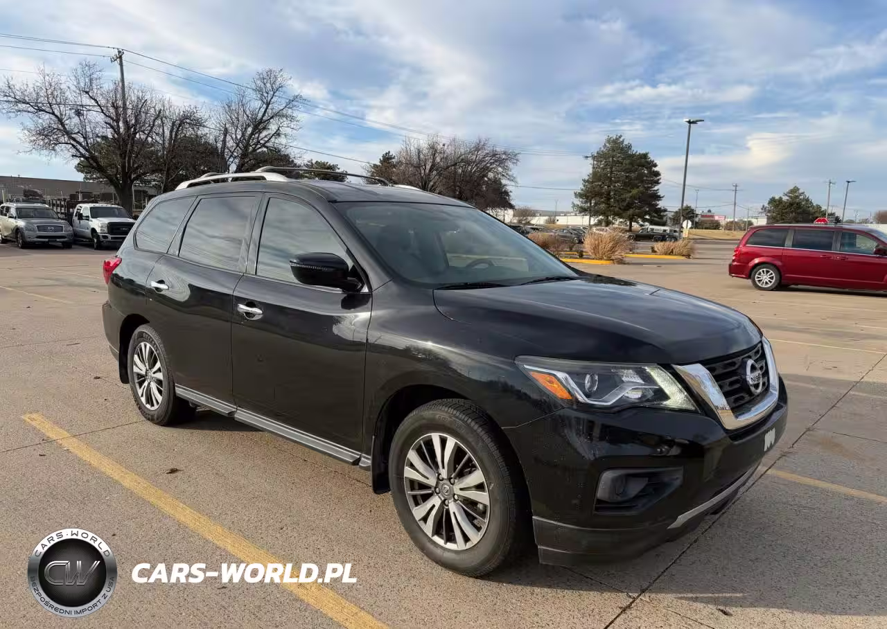 2018 Nissan Pathfinder S