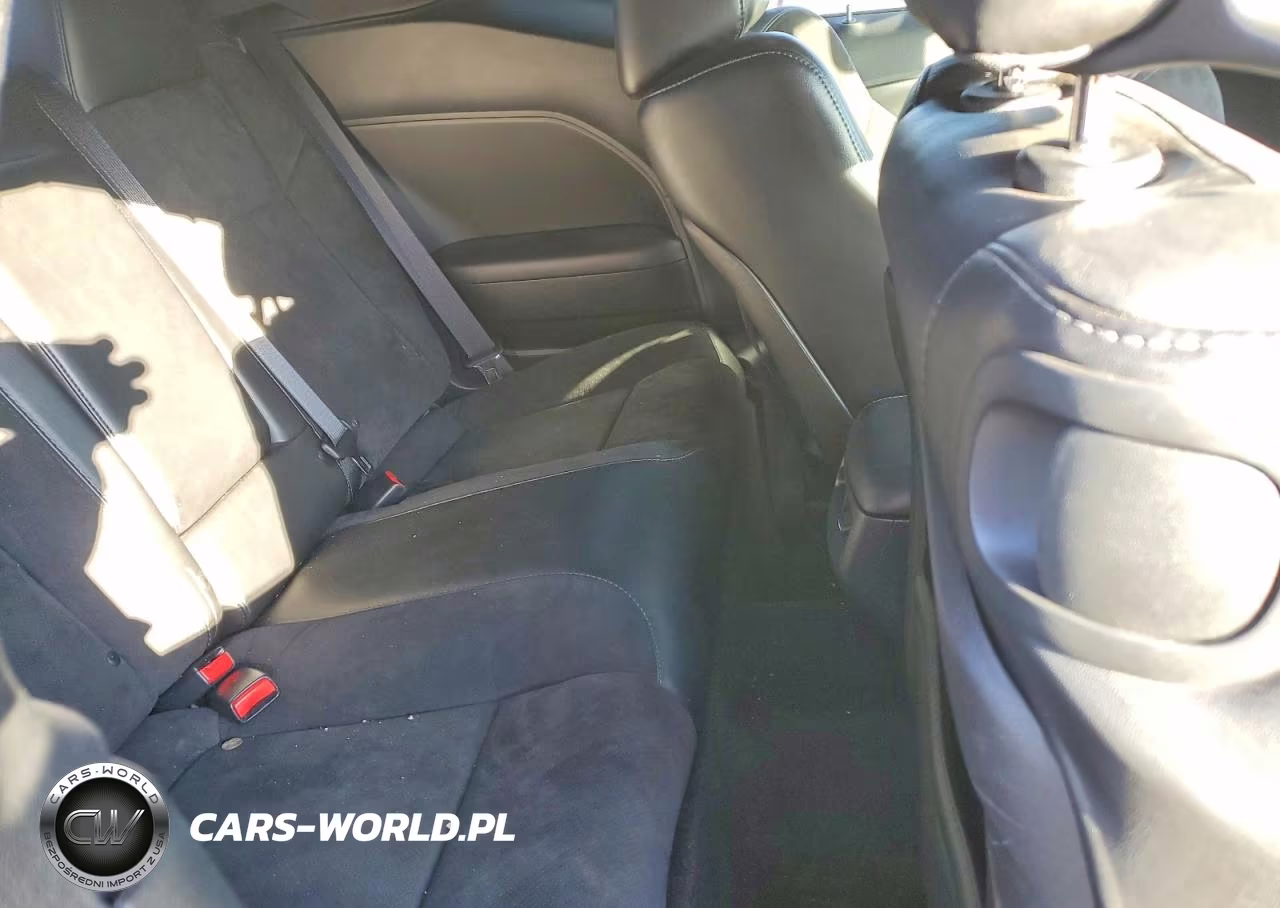 2018 Dodge Challenger VIN:2C3CDZFJ3JH310960 - 10