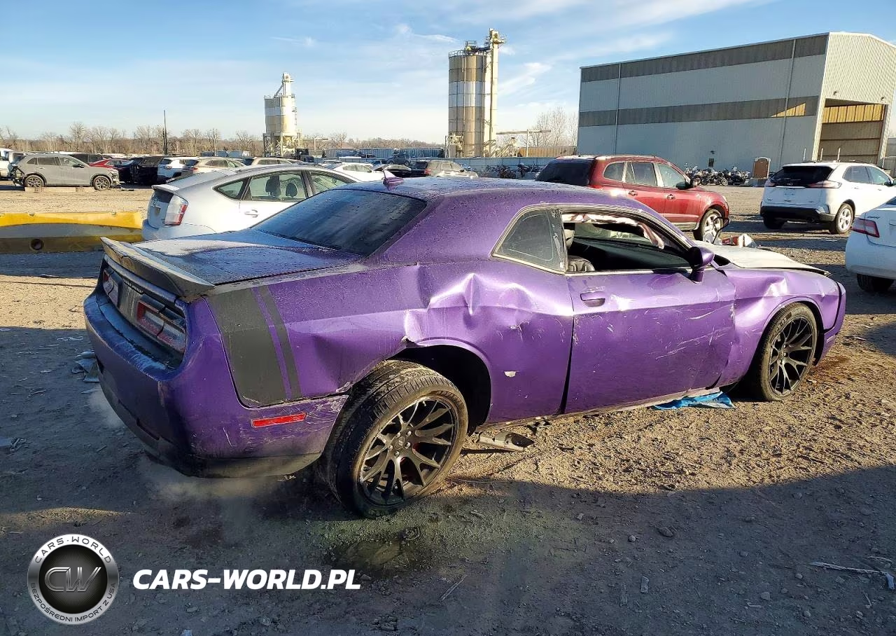2018 Dodge Challenger VIN:2C3CDZFJ3JH310960 - 3
