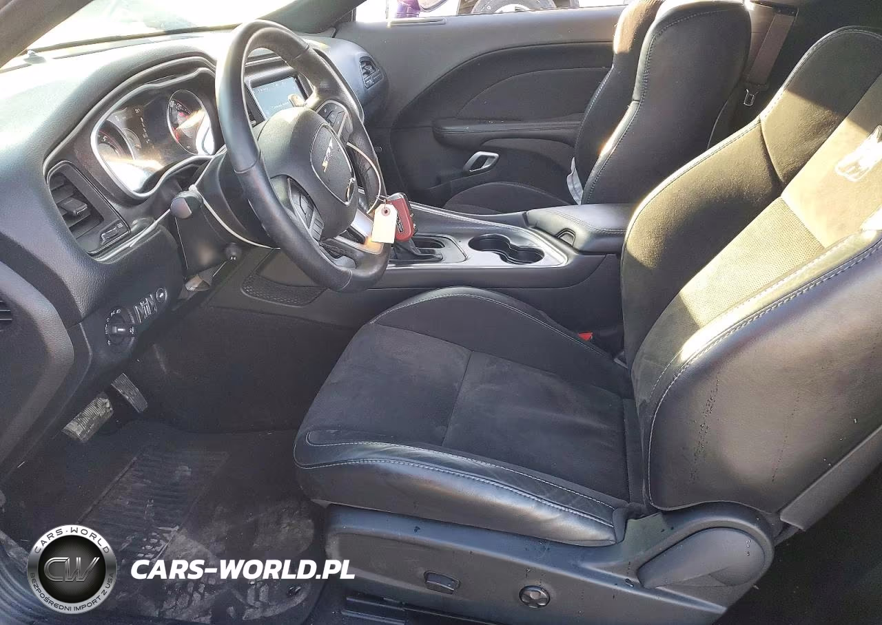2018 Dodge Challenger VIN:2C3CDZFJ3JH310960 - 7