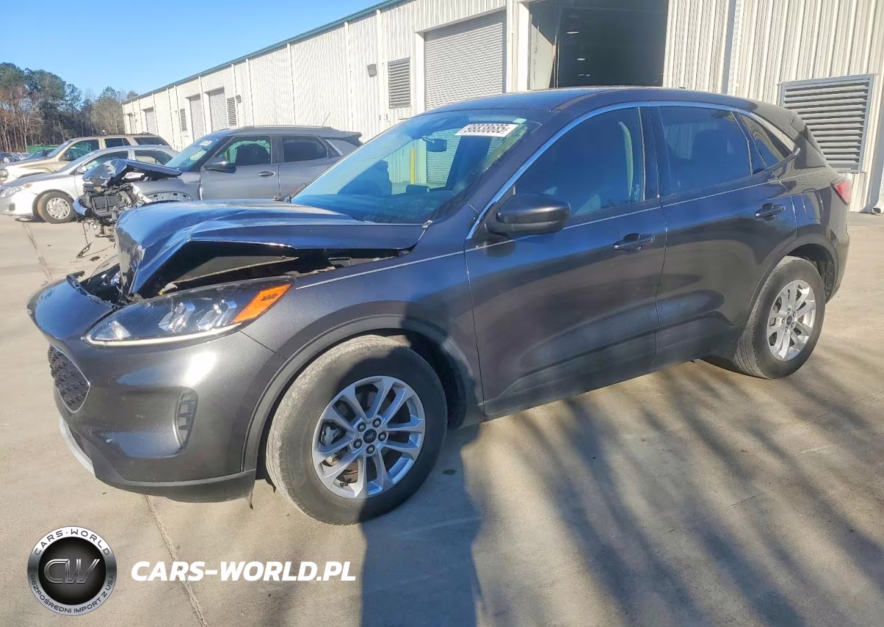 2020 Ford Escape Se