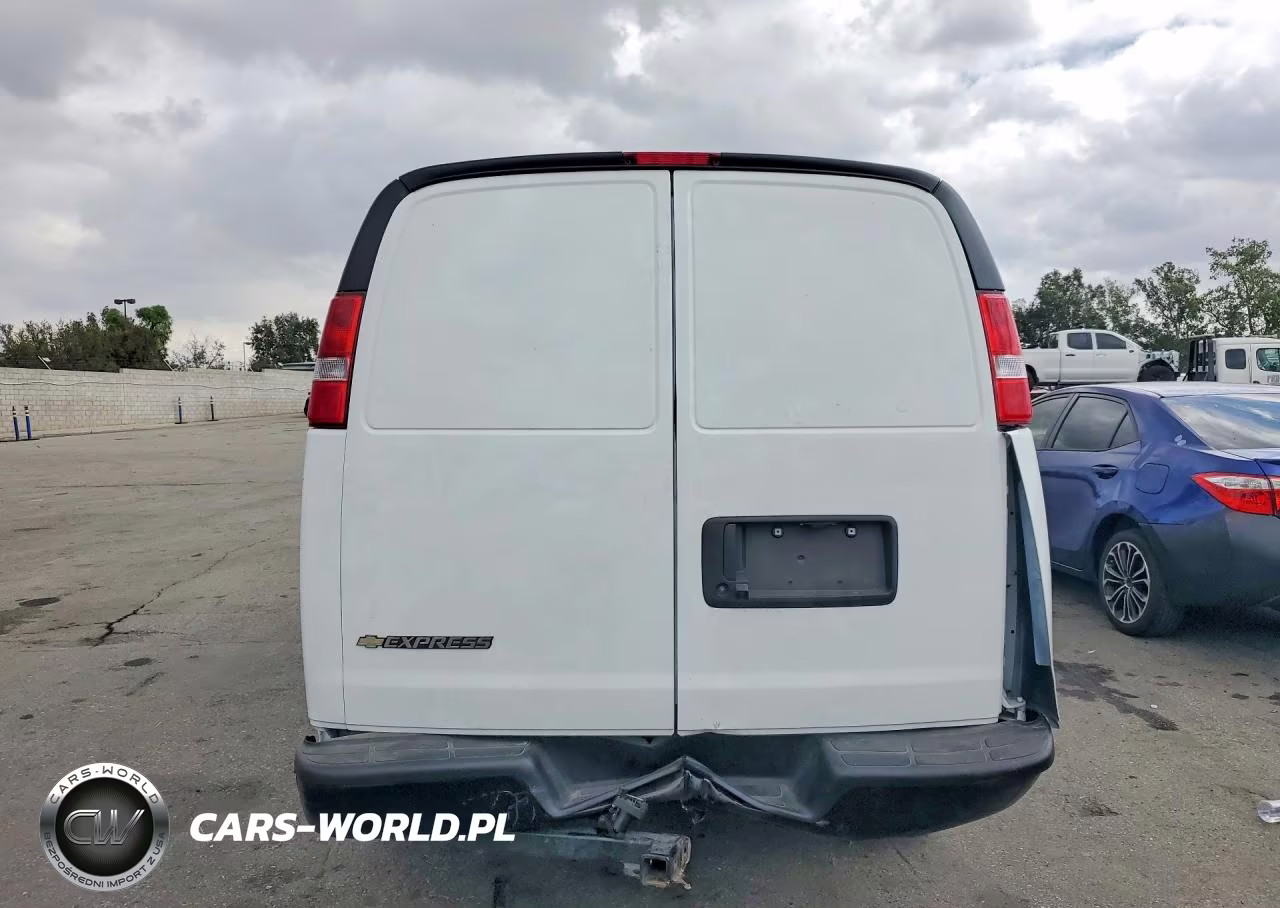 2025 Chev Express Cutaw VIN:1GCWGAFP4S1108859 - 6