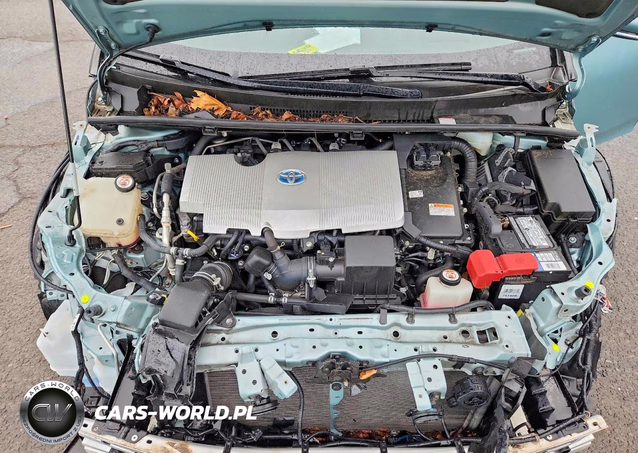 2020 Toyota Prius Xle Awd-E VIN:JTDL9RFU8L3017102 - 11