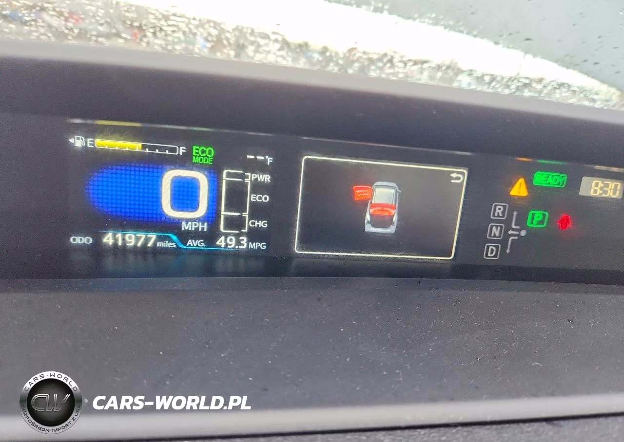 2020 Toyota Prius Xle Awd-E VIN:JTDL9RFU8L3017102 - 9