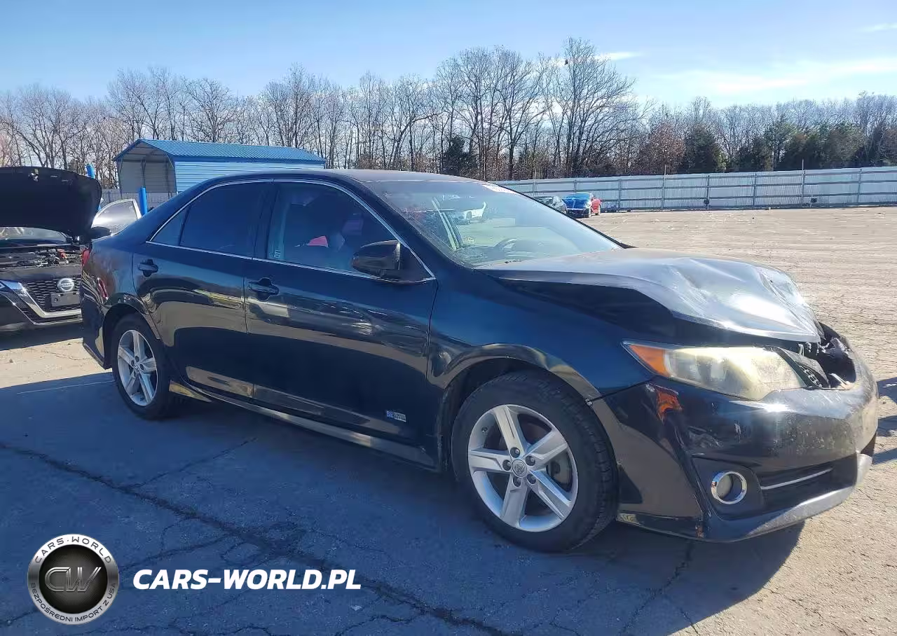 2014 Toyota Camry Hybrid VIN:4T1BD1FK9EU129765 - 4