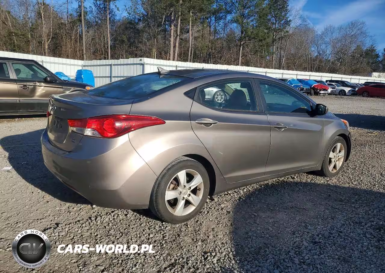 2013 Hyundai Elantra Gls VIN:5NPDH4AE9DH240054 - 3