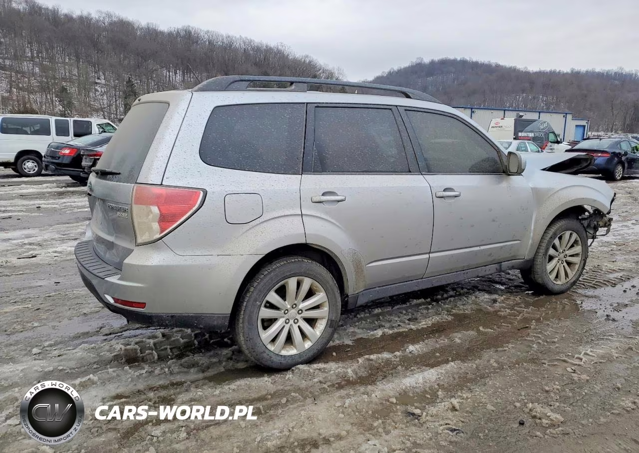 2012 Subaru Forester Limited VIN:JF2SHAEC8CH464686 - 3