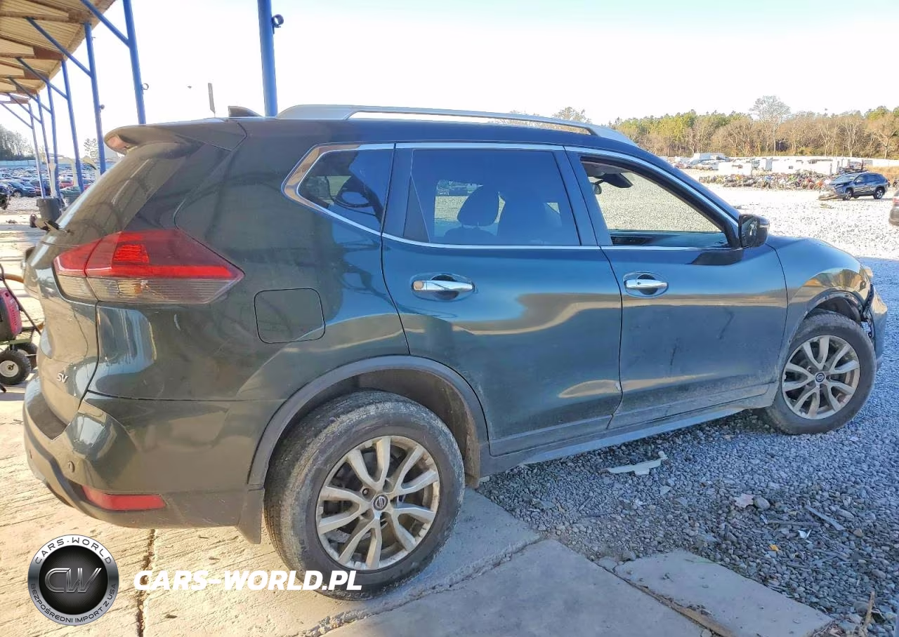 2019 Nissan Rogue S VIN:5N1AT2MT9KC757052 - 3