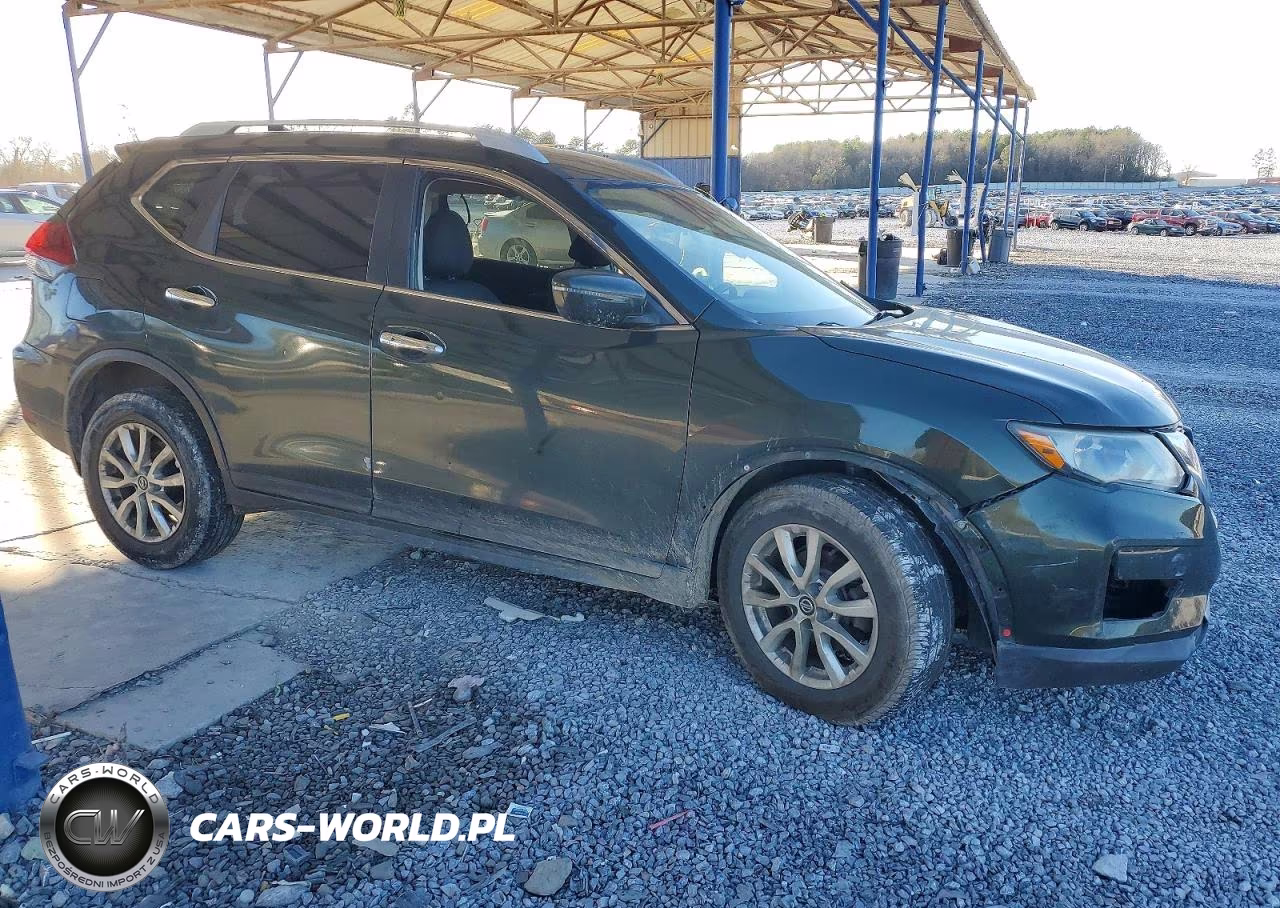 2019 Nissan Rogue S VIN:5N1AT2MT9KC757052 - 4