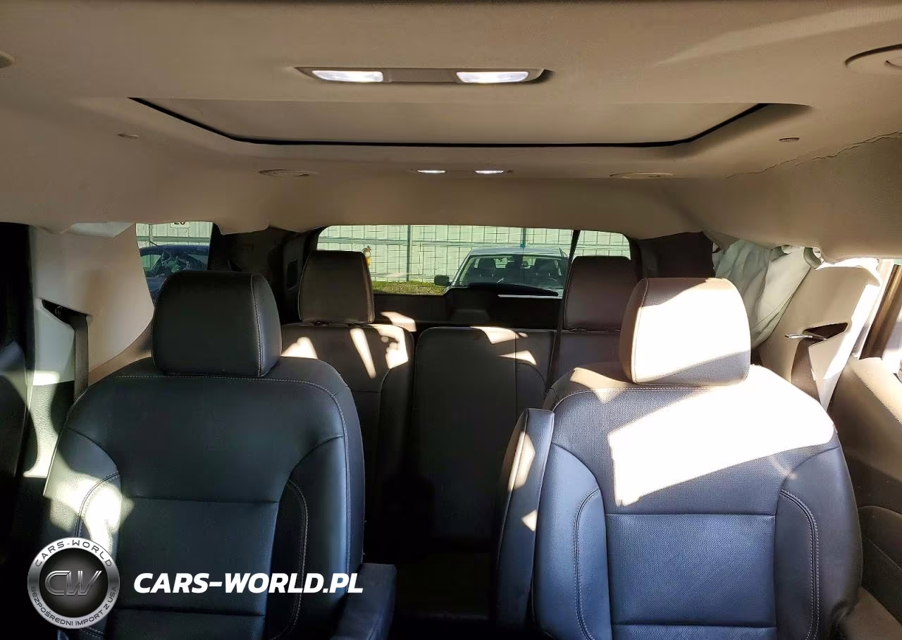 2020 Chevrolet Traverse Premier VIN:1GNERKKW5LJ299354 - 10