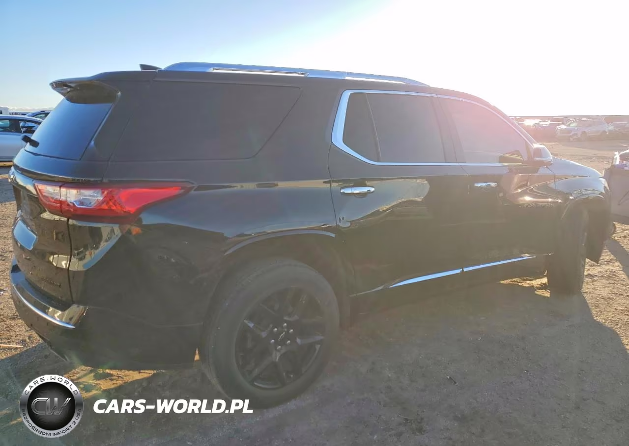 2020 Chevrolet Traverse Premier VIN:1GNERKKW5LJ299354 - 3