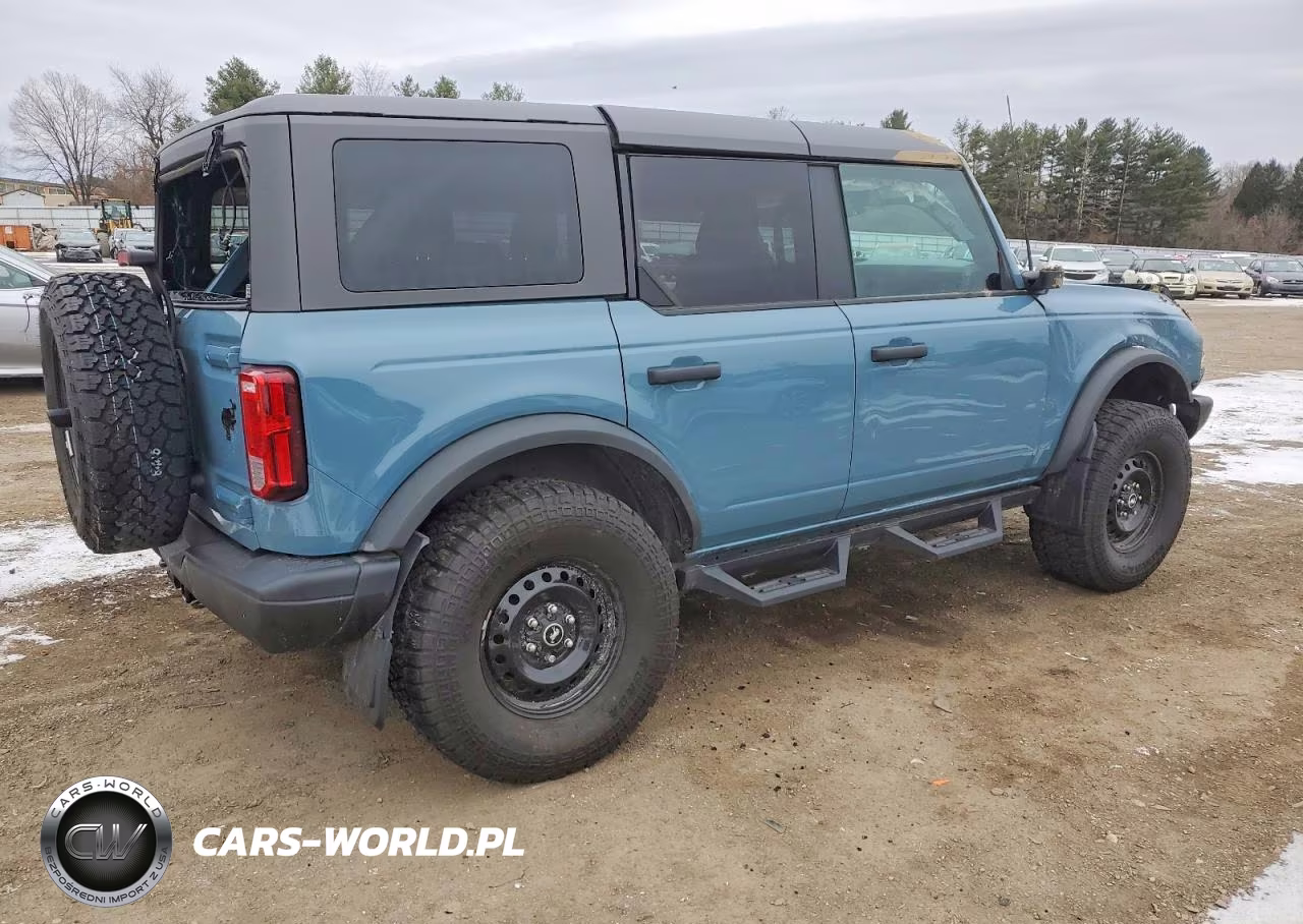 2022 Ford Bronco Base VIN:1FMDE5BH2NLB61714 - 3