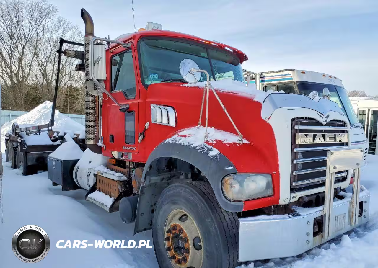 2009 Mack Gu713 Roll-Off Container Truck