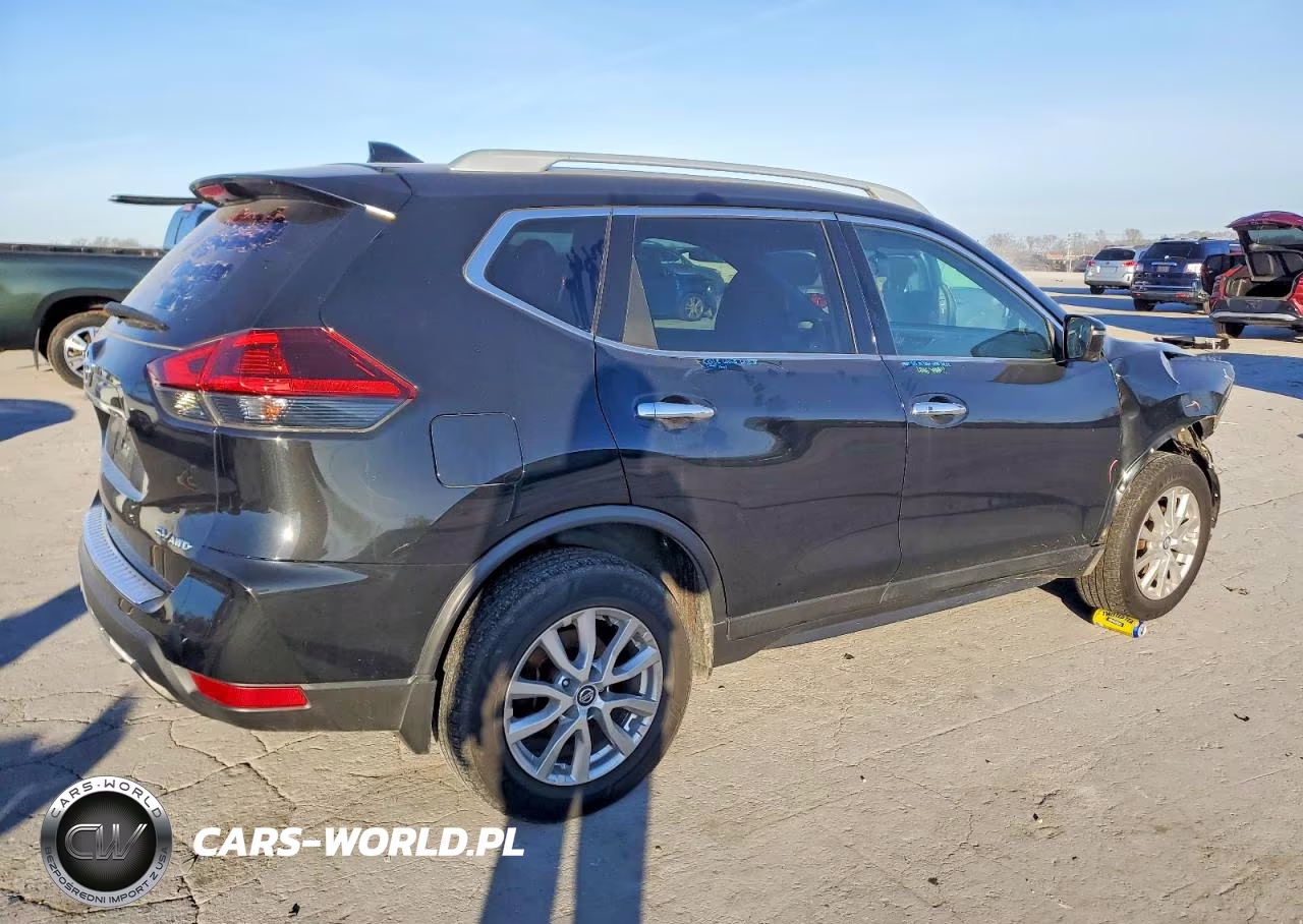 2018 Nissan Rogue S VIN:5N1AT2MVXJC740504 - 3
