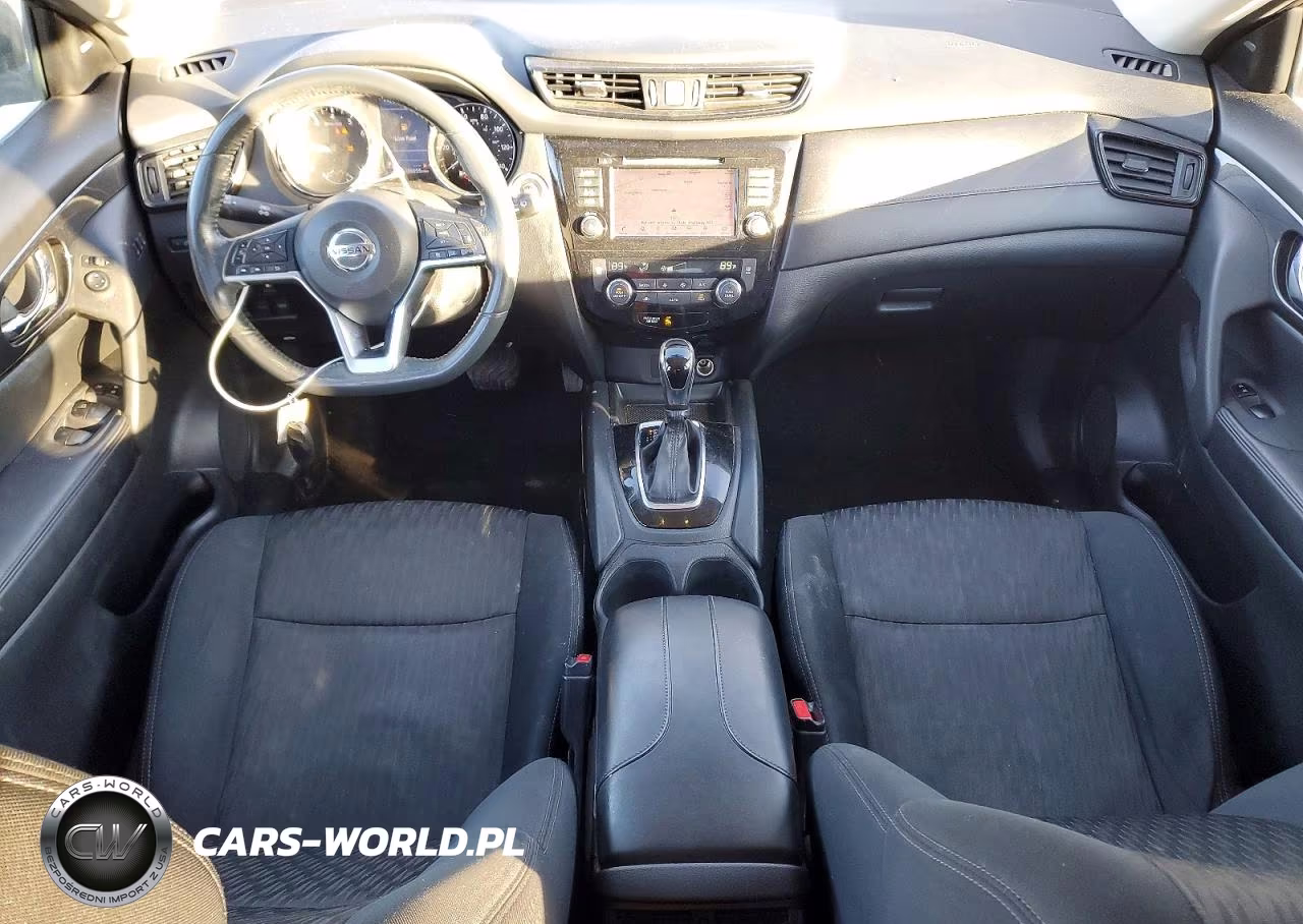 2018 Nissan Rogue S VIN:5N1AT2MVXJC740504 - 8