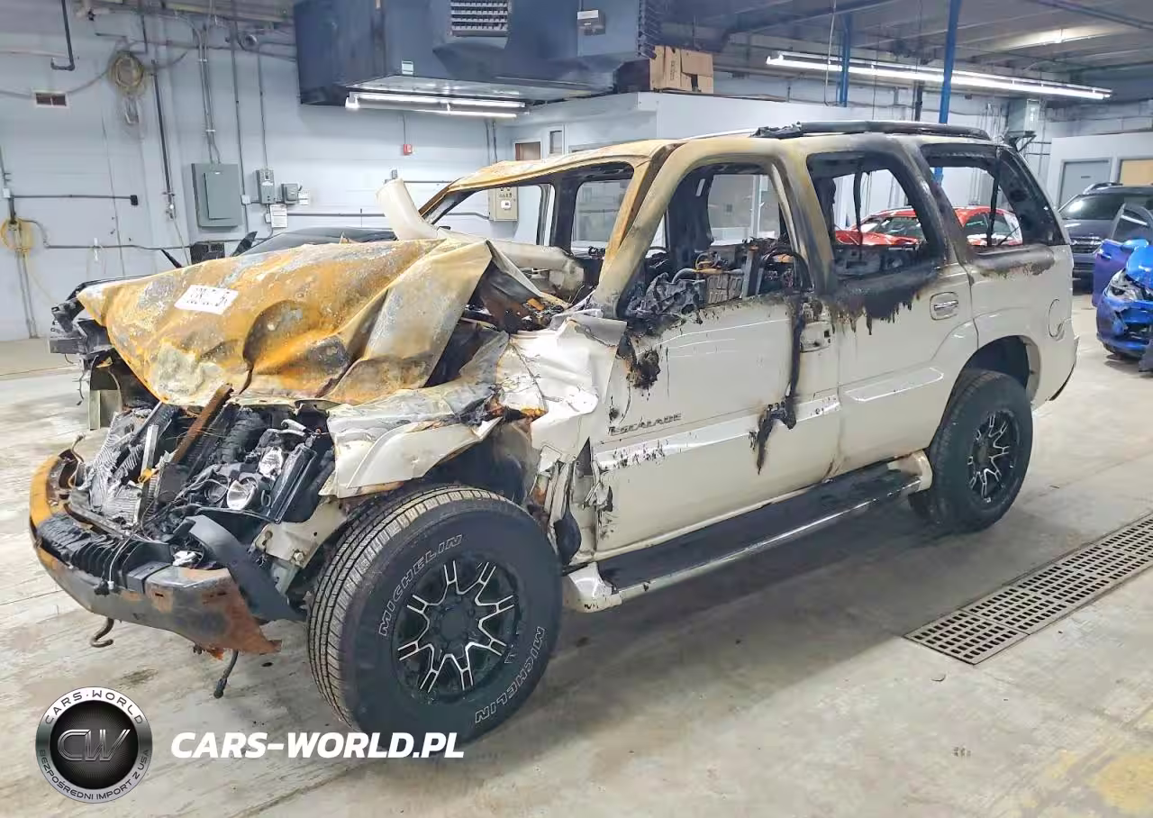 2004 Cadillac Escalade Luxury