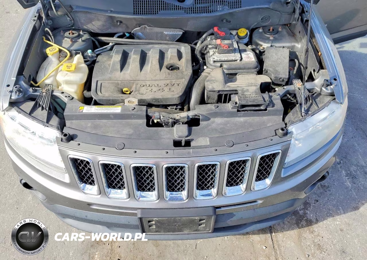2012 Jeep Compass Latitude VIN:1C4NJDEB3CD604093 - 12