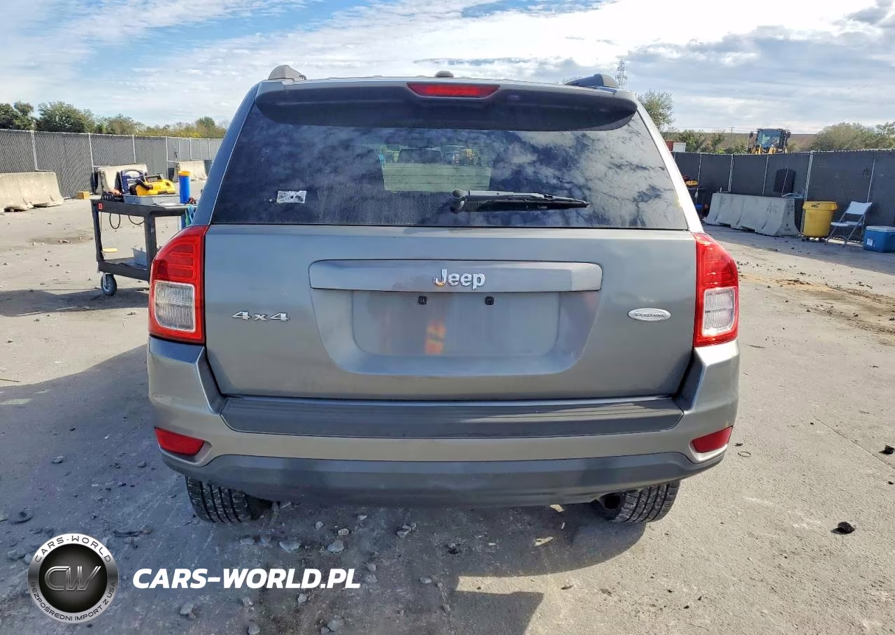 2012 Jeep Compass Latitude VIN:1C4NJDEB3CD604093 - 6