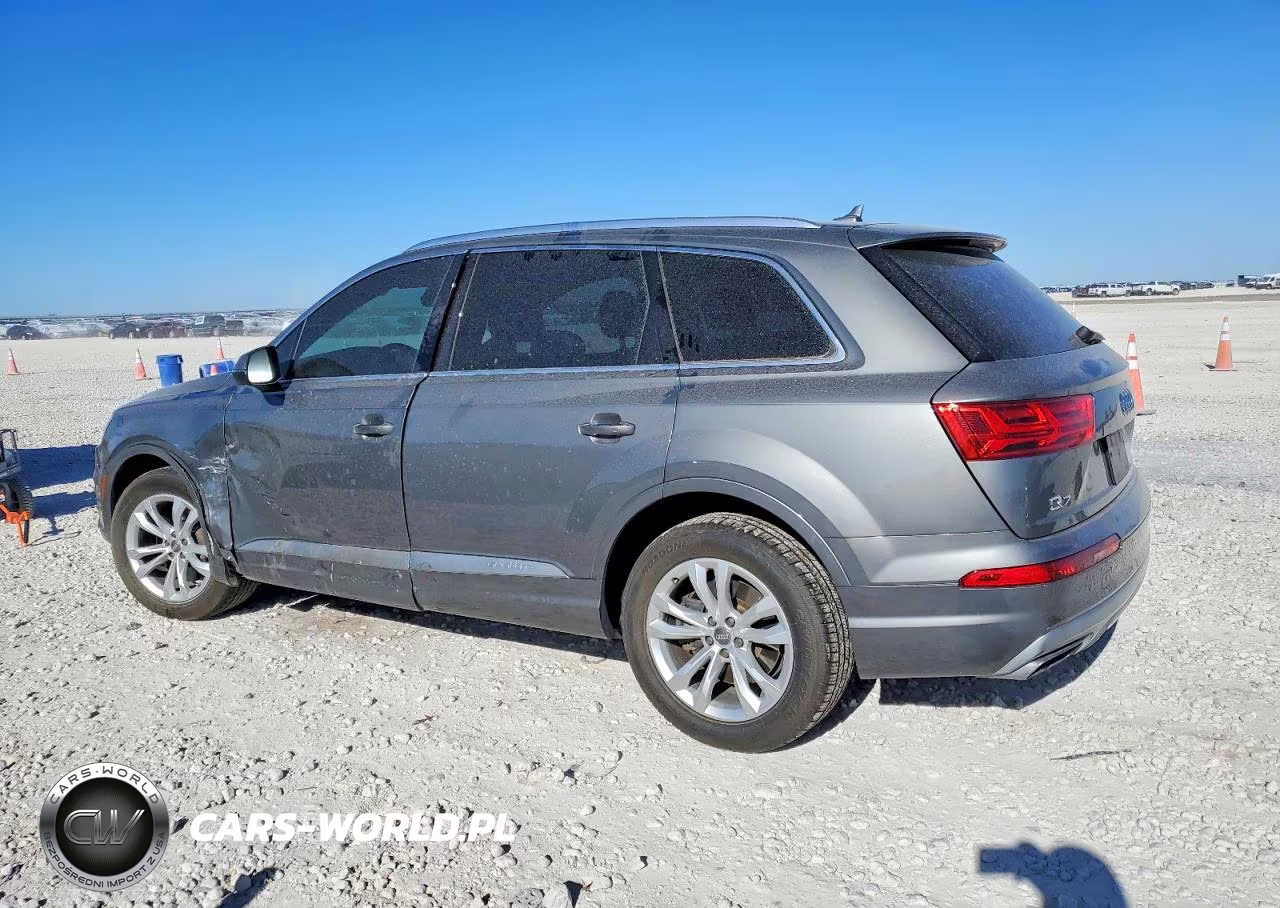 2017 Audi Q7 Premium Plus VIN:WA1LHAF77HD039506 - 2
