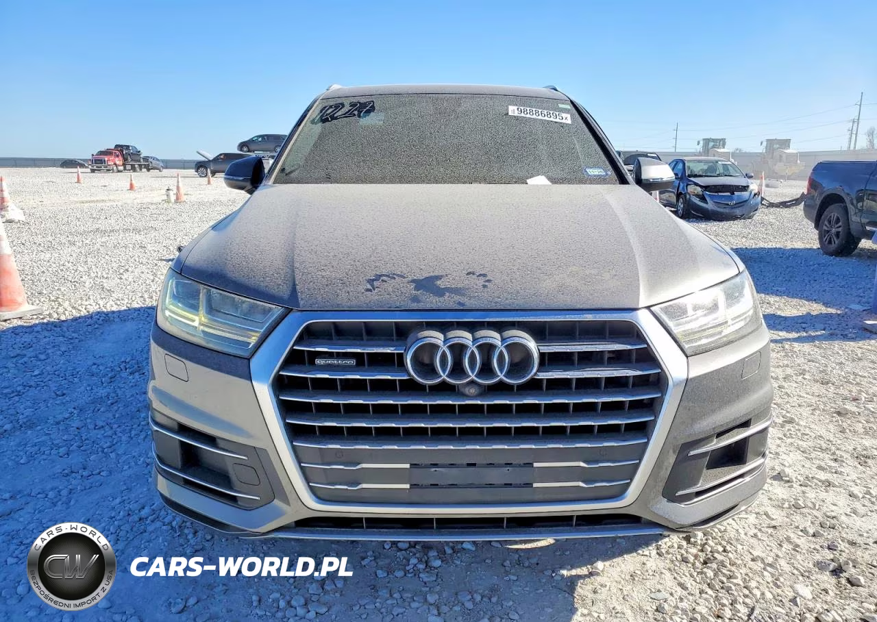 2017 Audi Q7 Premium Plus VIN:WA1LHAF77HD039506 - 5