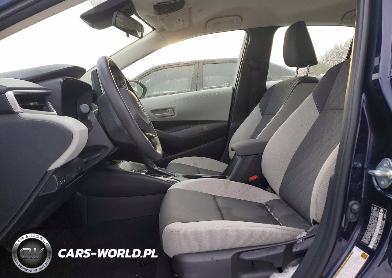 2025 Toyota Corolla Le VIN:JTDBCMFE5S3107167 - 7
