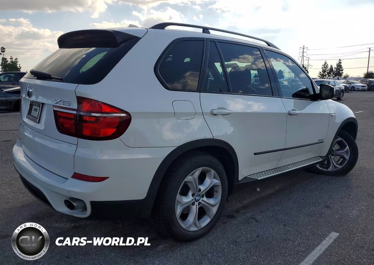 2013 BMW X5 xDrive35D VIN:5UXZW0C56D0B95686 - 3