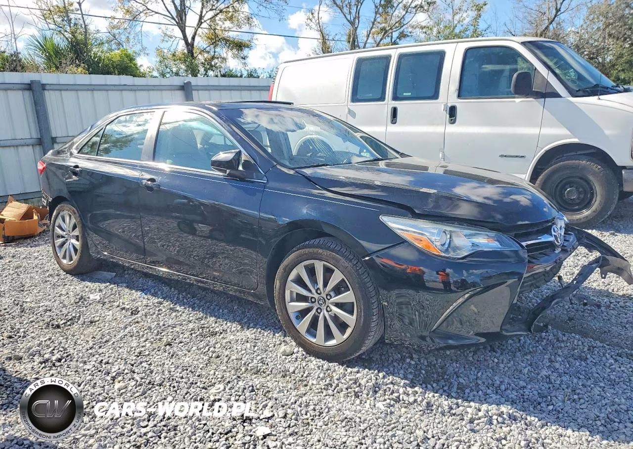 2015 Toyota Camry Le VIN:4T1BF1FK0FU942049 - 4