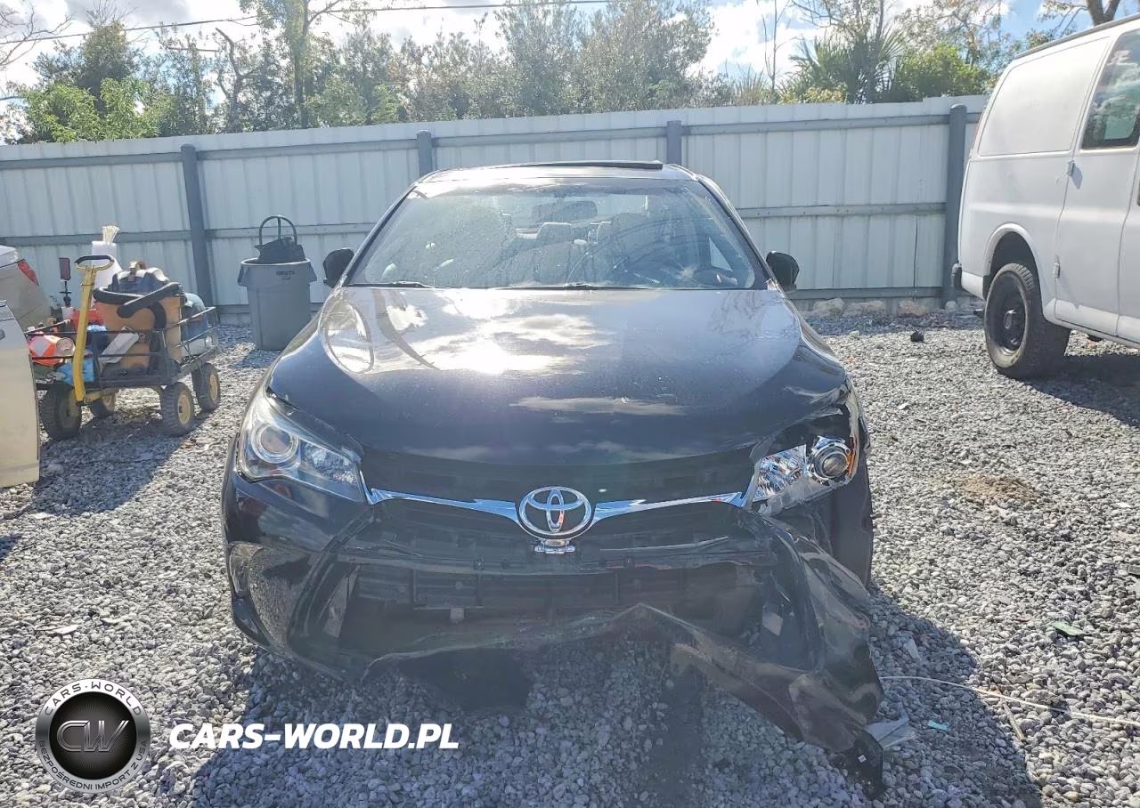 2015 Toyota Camry Le VIN:4T1BF1FK0FU942049 - 5