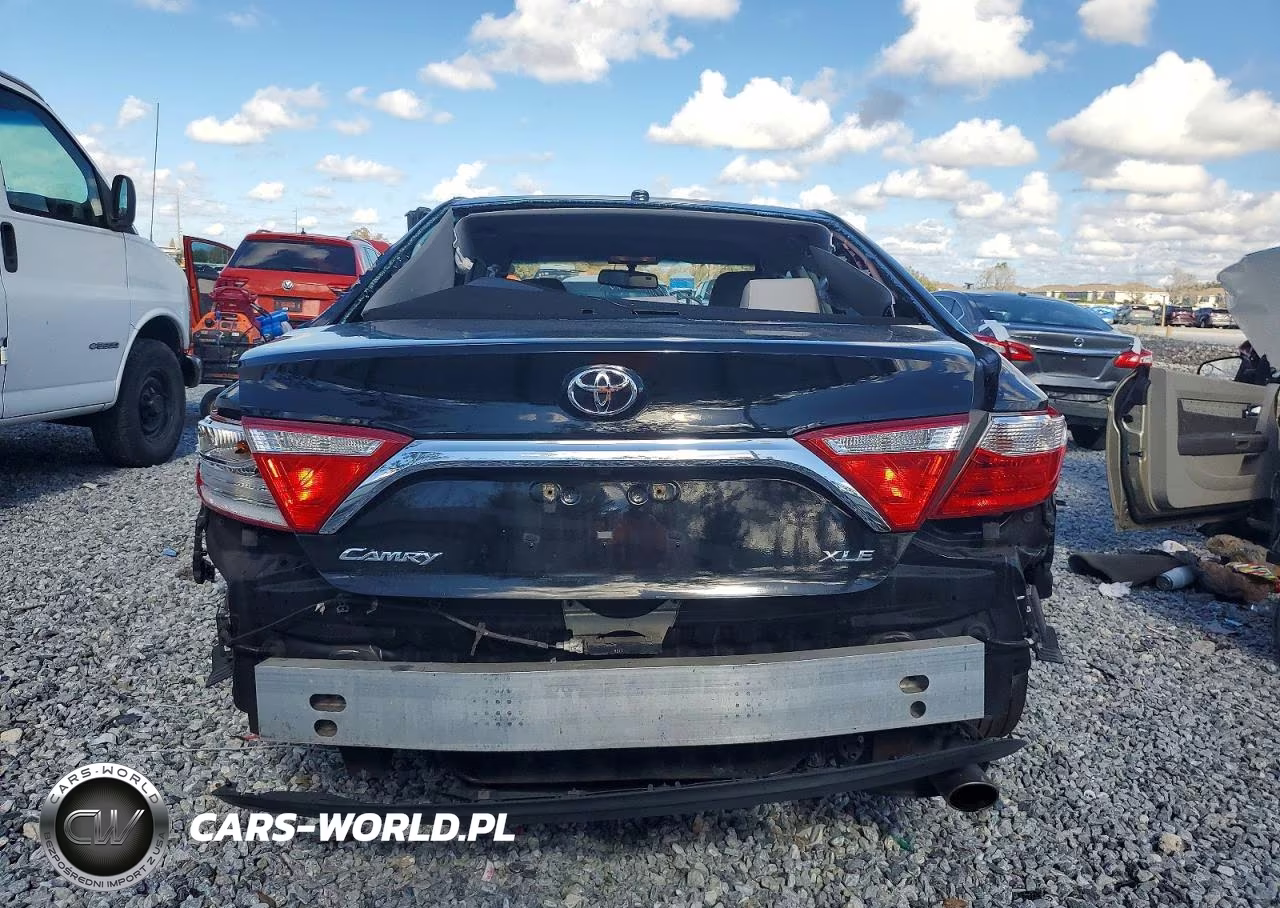 2015 Toyota Camry Le VIN:4T1BF1FK0FU942049 - 6