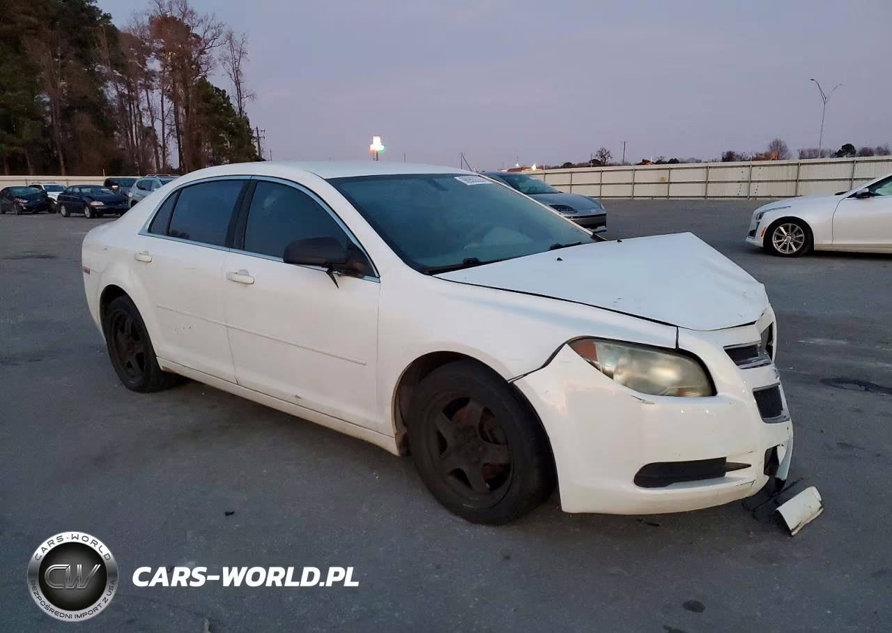 2010 Chevrolet Malibu Ls VIN:1G1ZA5E03AF254982 - 4