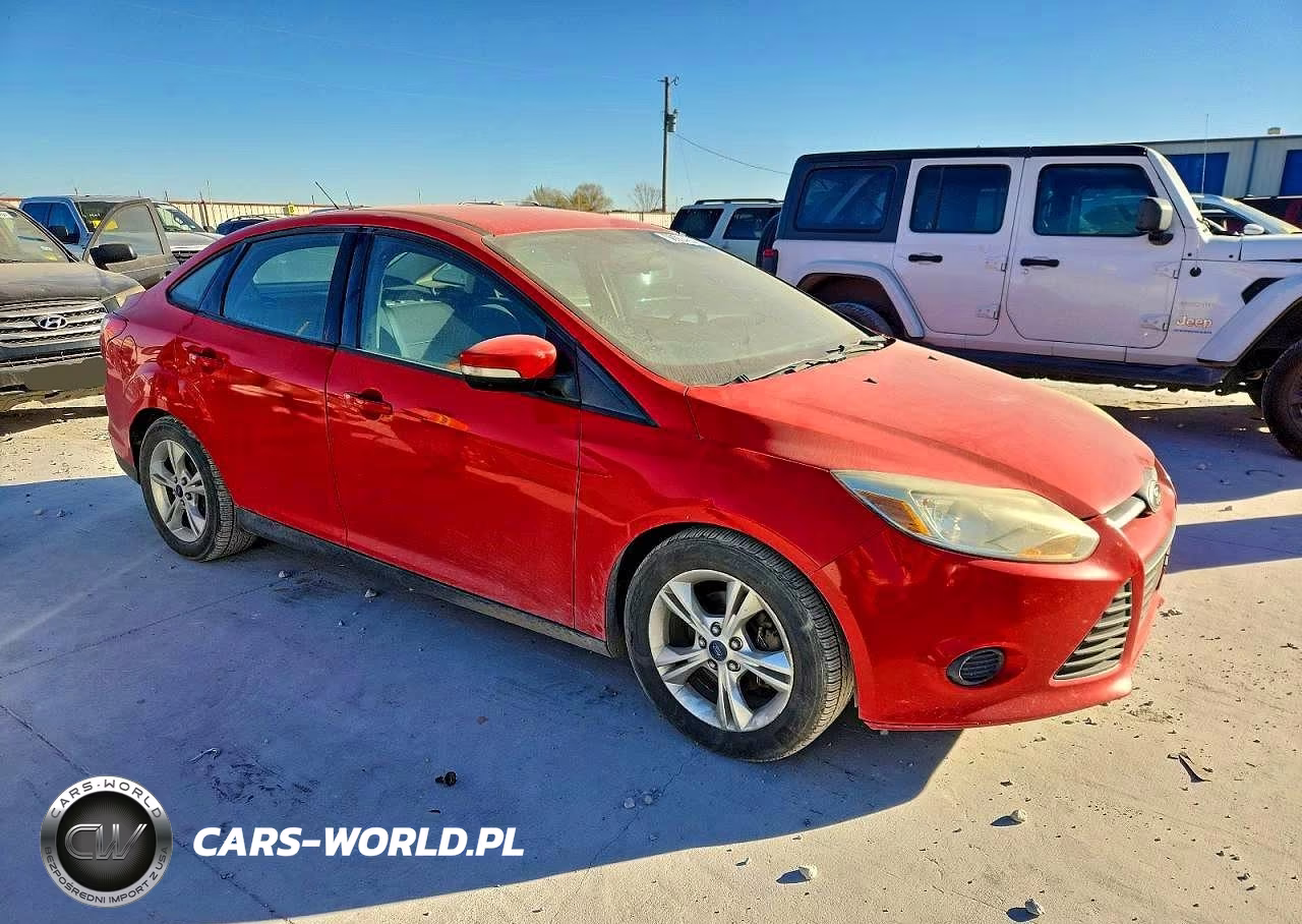 2014 Ford Focus VIN:1FADP3F21EL173691 - 4