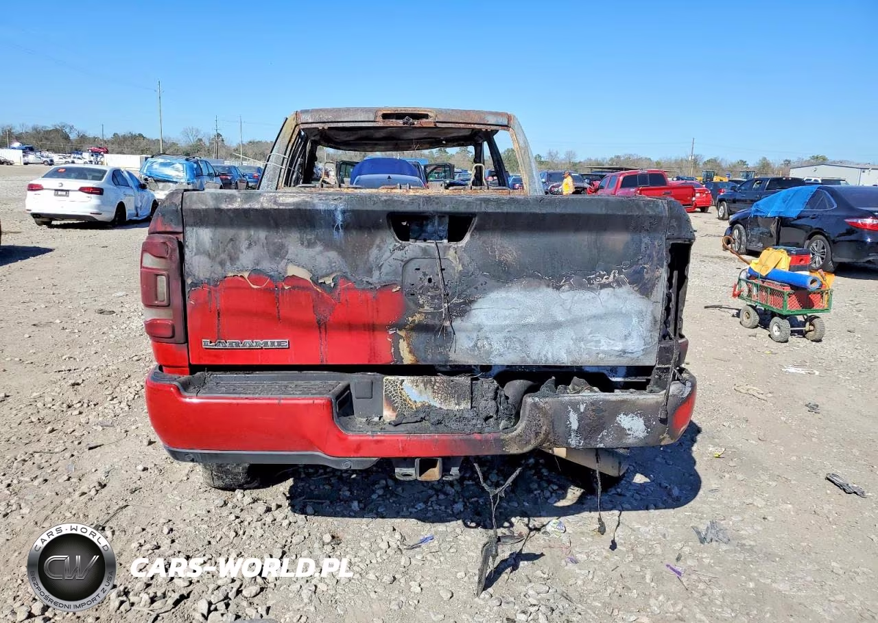 2023 Ram 2500 Laramie VIN:3C6UR5FL1PG517603 - 6