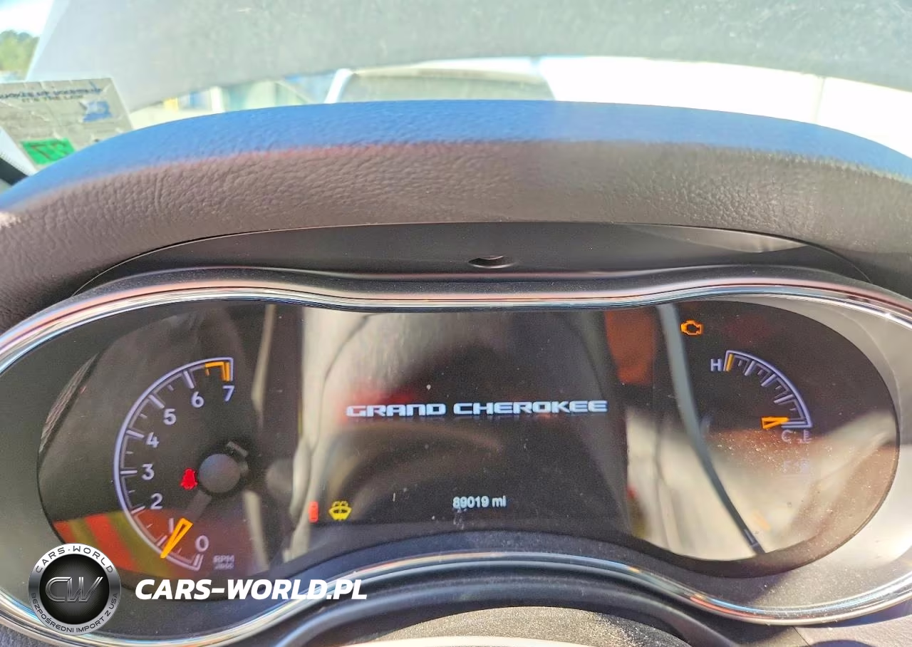 2020 Jeep Grand Cherokee Laredo VIN:1C4RJEAG0LC268403 - 9