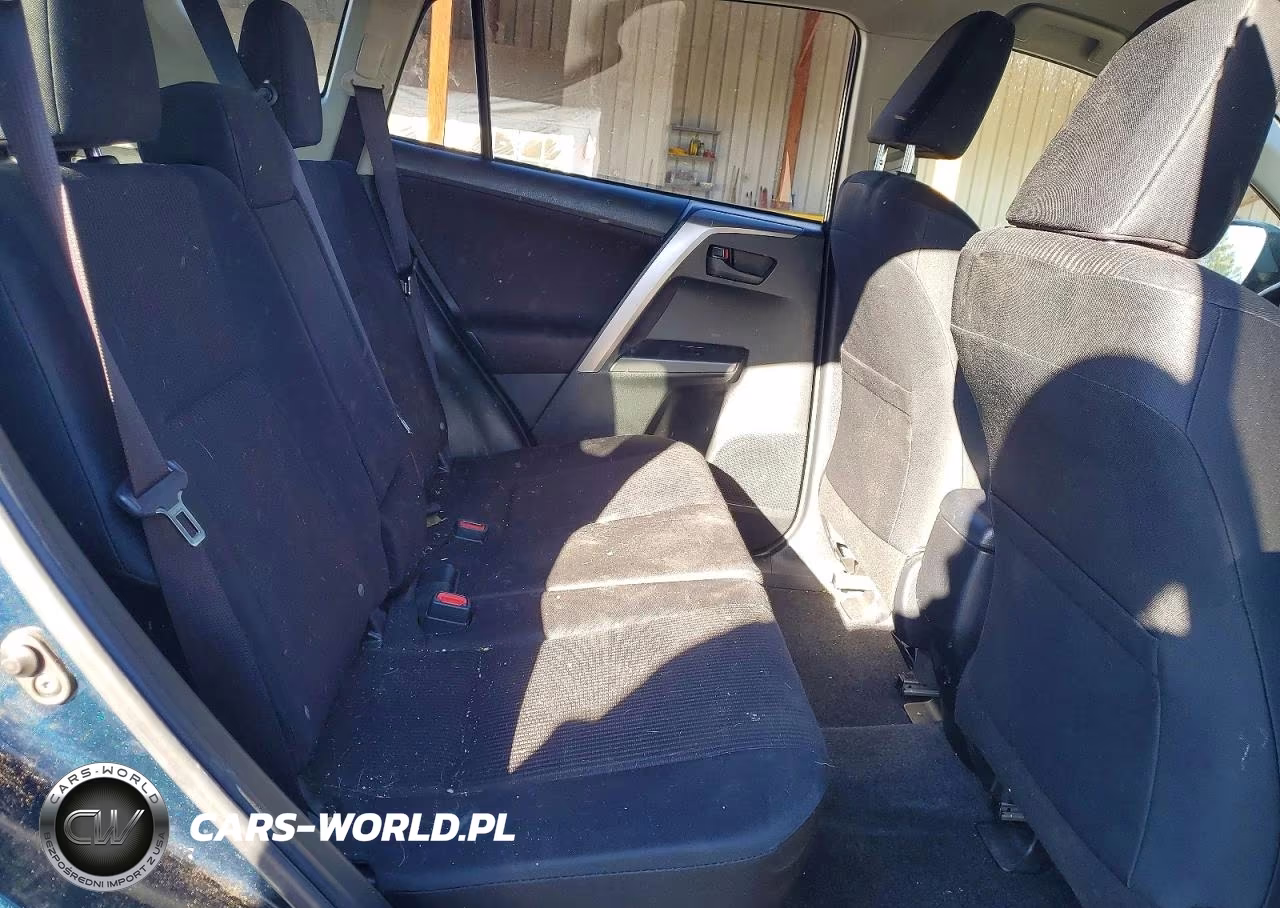 2018 Toyota Rav4 Le VIN:JTMBFREV7JJ729415 - 11