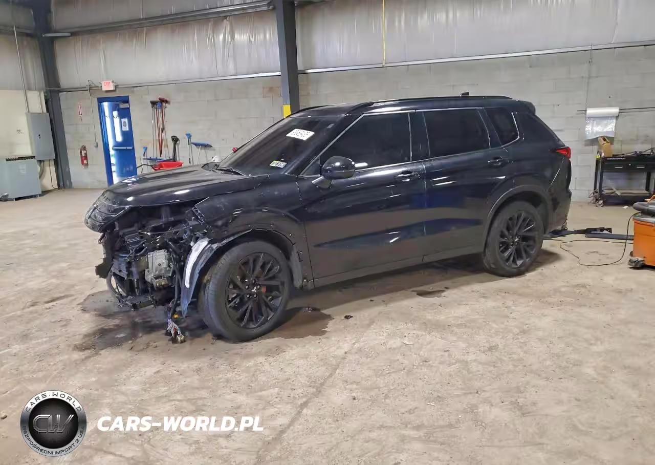 2024 Mitsubishi Outlander Sel