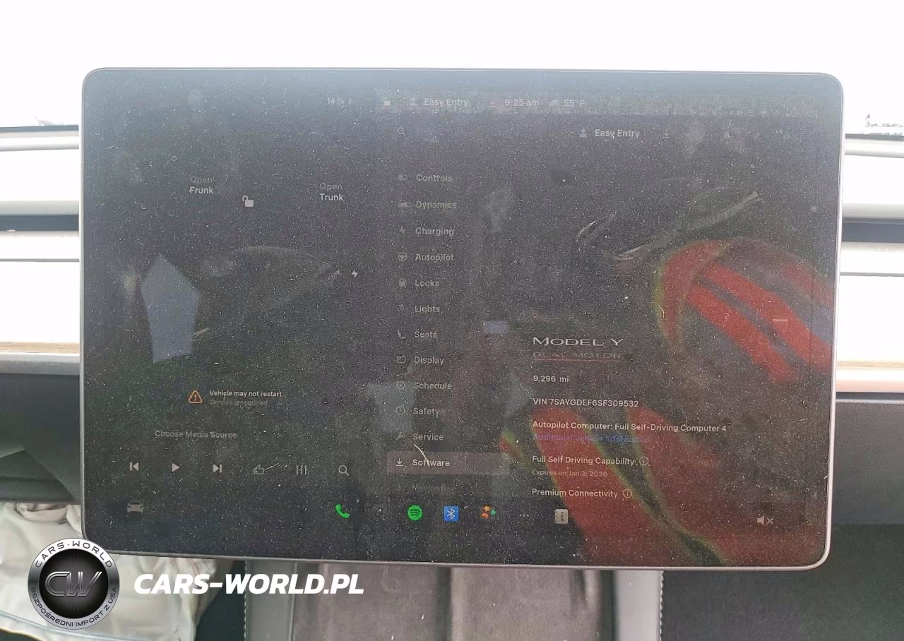 2025 Tesla Model Y VIN:7SAYGDEF6SF309532 - 9