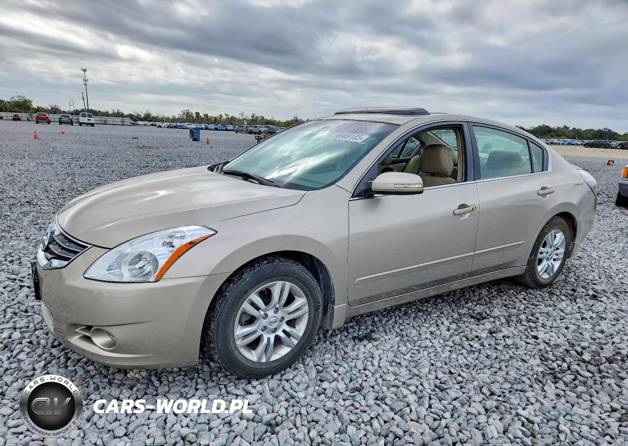 2010 Niss Altima