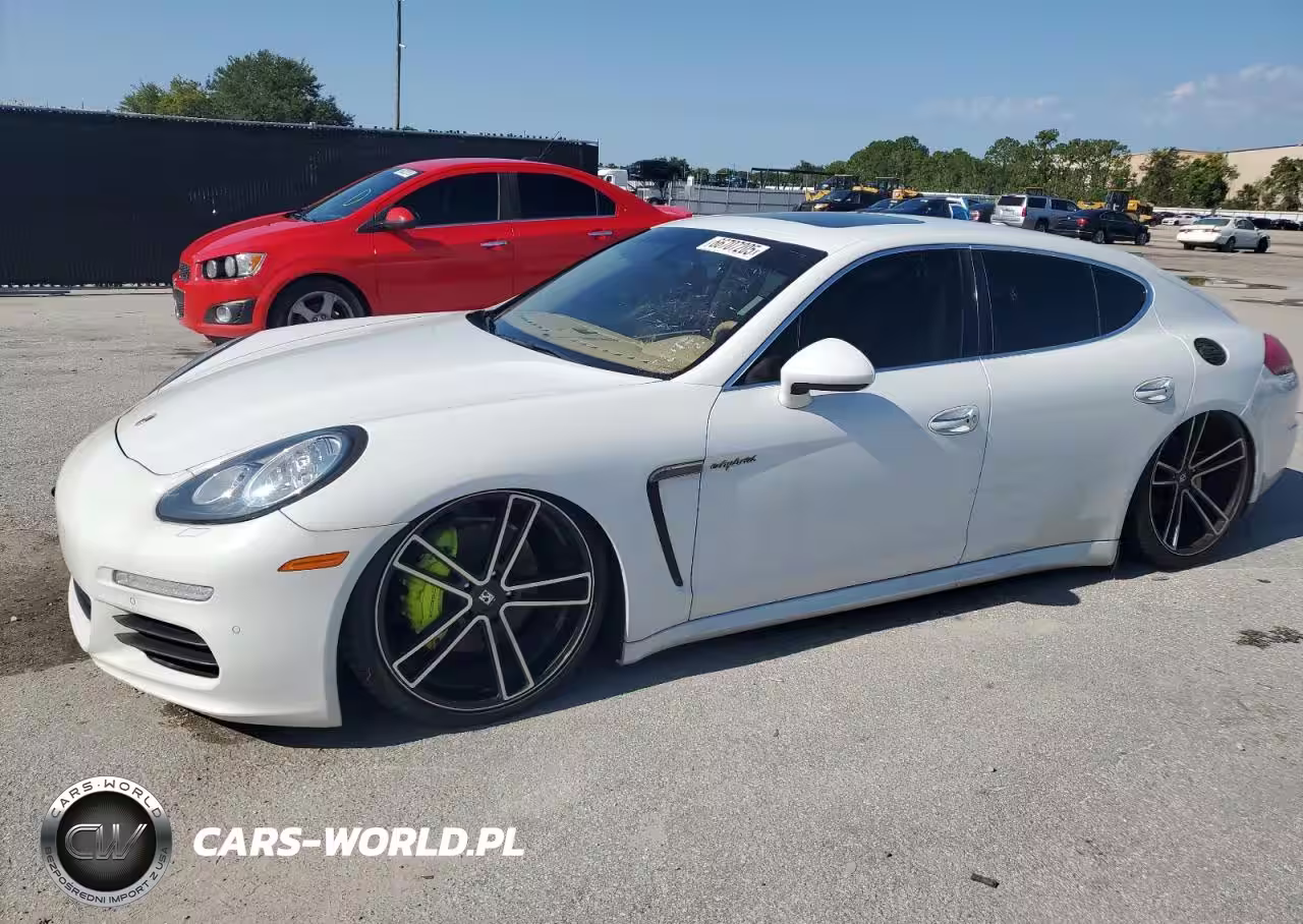2014 Porsche Panamera S Hybrid