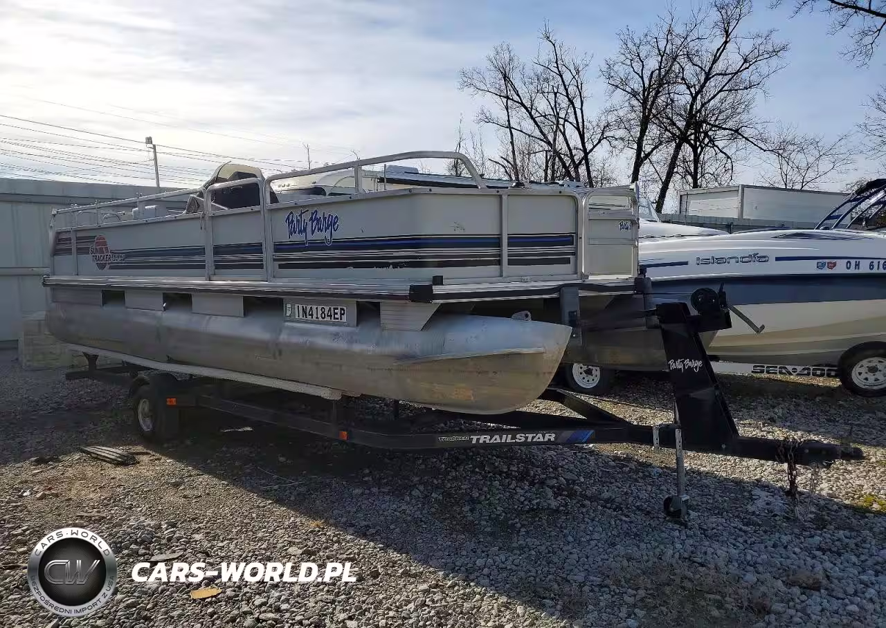 1992 Sun Tracker Pontoon Boat