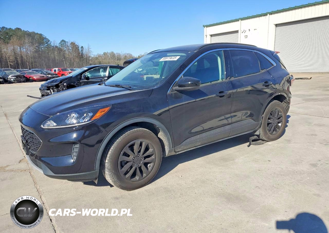 2022 Ford Escape Se